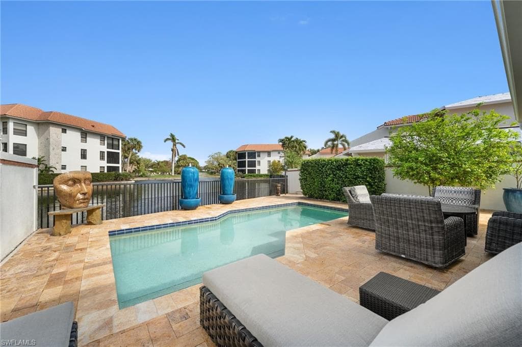 5908 Via Lugano, Naples, FL 34108-39