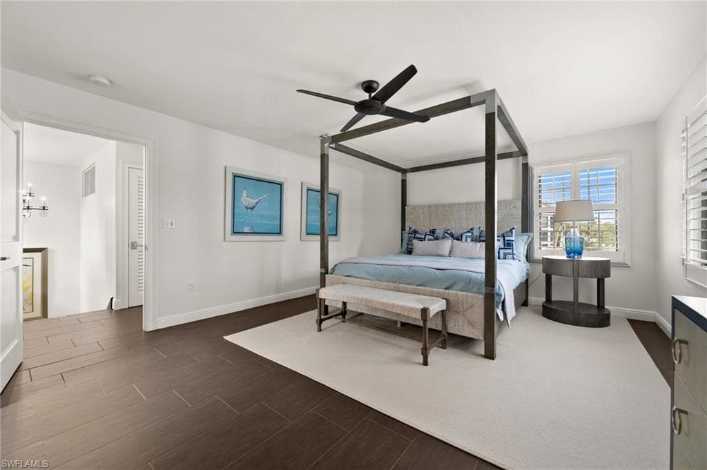 5908 Via Lugano, Naples, FL 34108-45