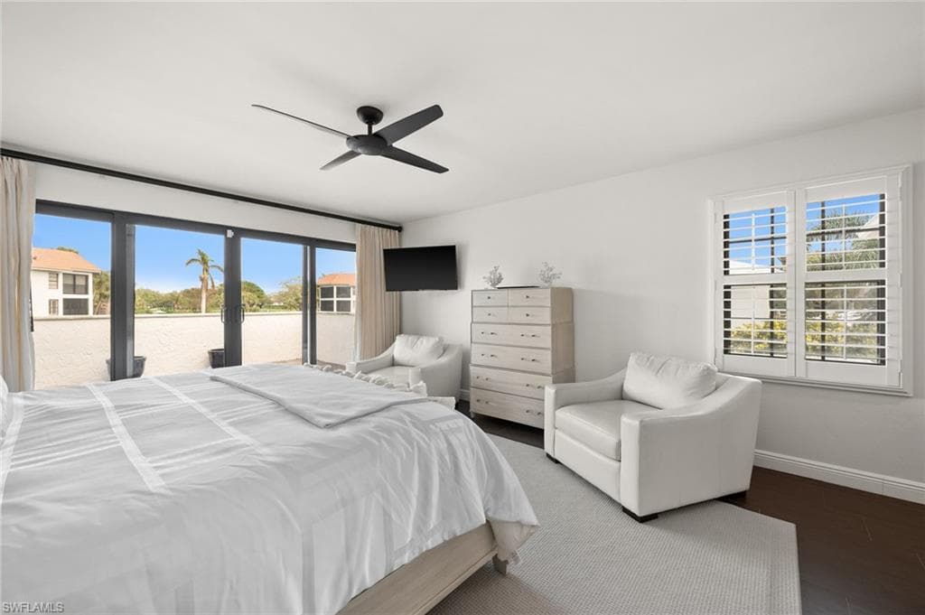 5908 Via Lugano, Naples, FL 34108-49