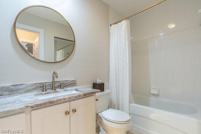 7605 Rozzini Ln, Naples, FL 34114-29