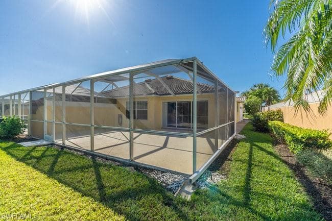 7605 Rozzini Ln, Naples, FL 34114-35