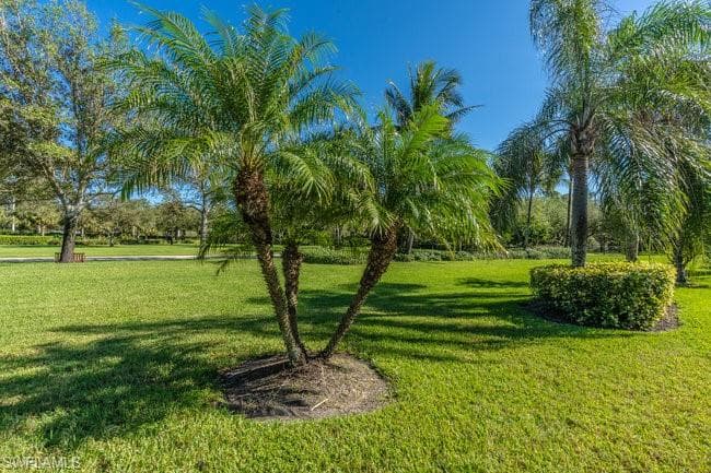 7605 Rozzini Ln, Naples, FL 34114-37