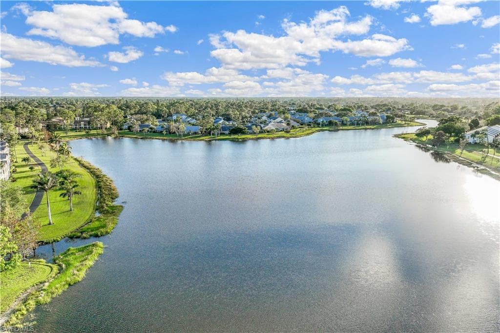 2790 Kings Lake Blvd 202, Naples, FL 34112-5