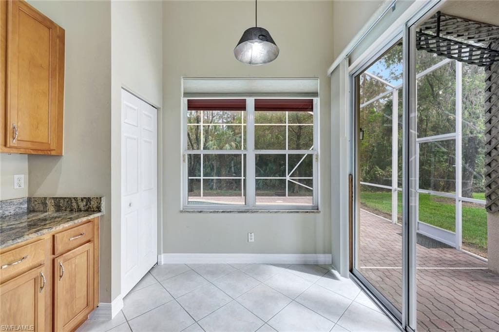 1278 Barrigona Ct, Naples, FL 34119-13