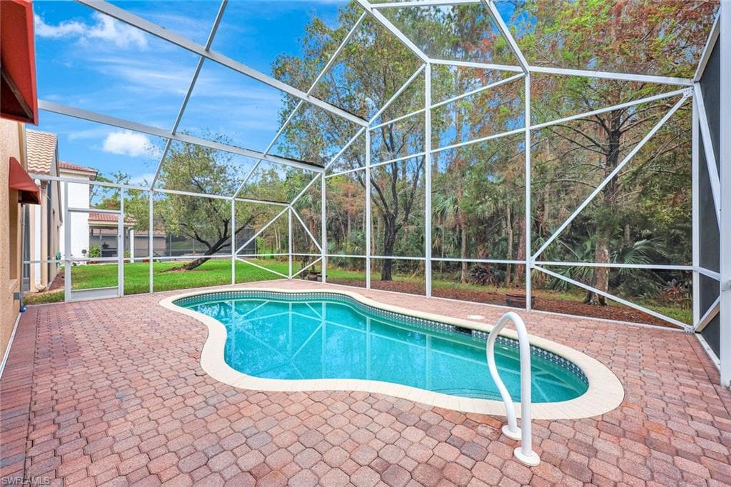 1278 Barrigona Ct, Naples, FL 34119-25