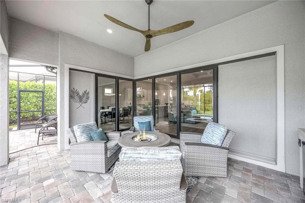 9309 Surfbird Ct, Naples, FL 34120-29