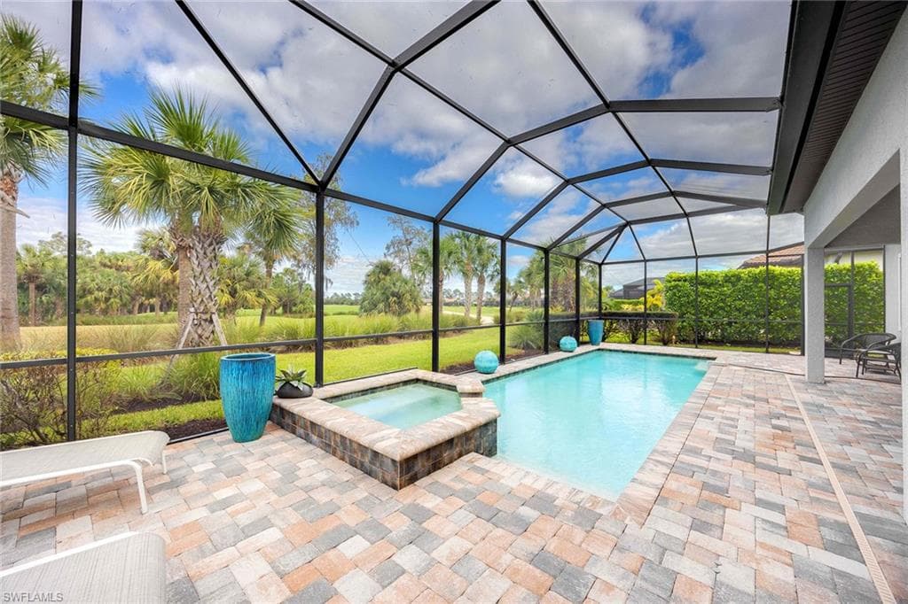 9309 Surfbird Ct, Naples, FL 34120-32