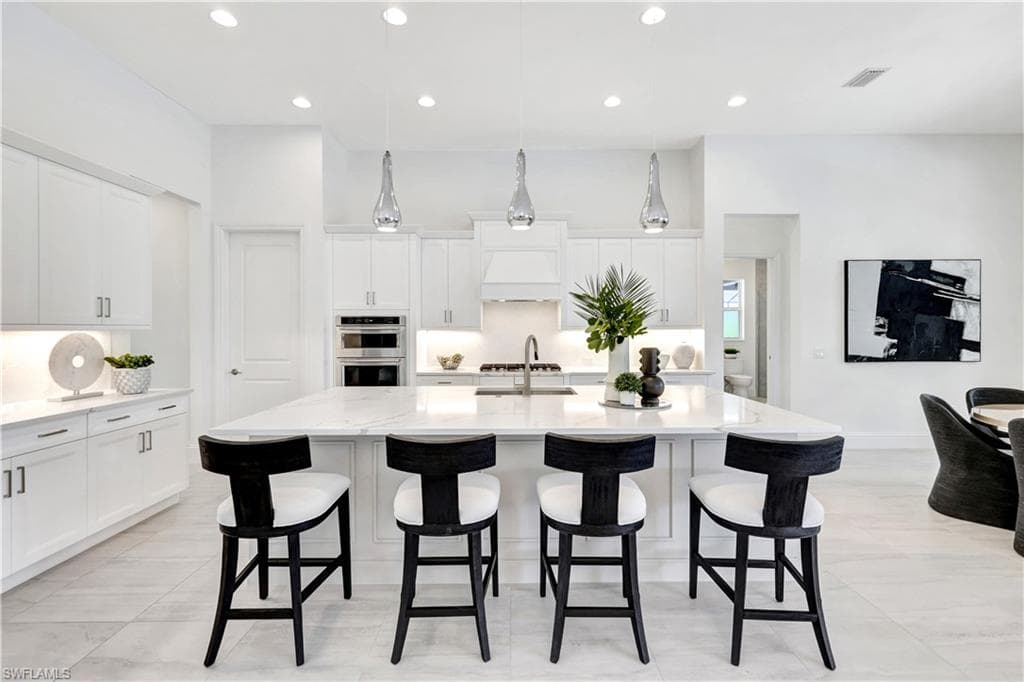 8912 Nevis Way, Naples, FL 34112-8
