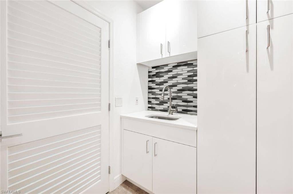 786 109th Ave N, Naples, FL 34108-39