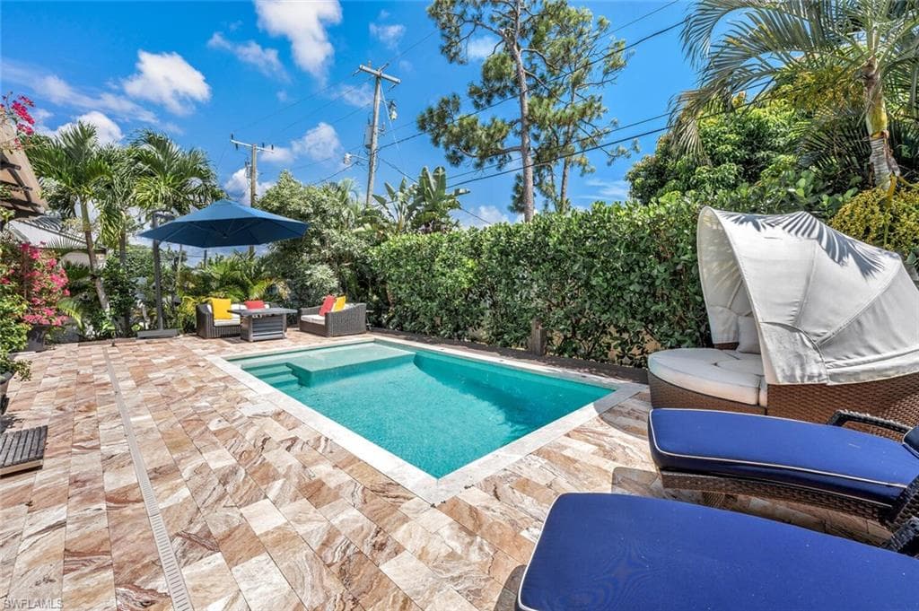 786 109th Ave N, Naples, FL 34108-40