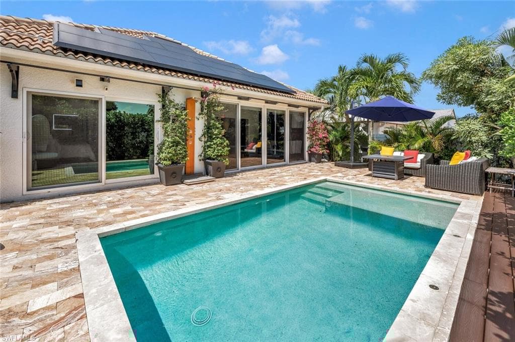 786 109th Ave N, Naples, FL 34108-41