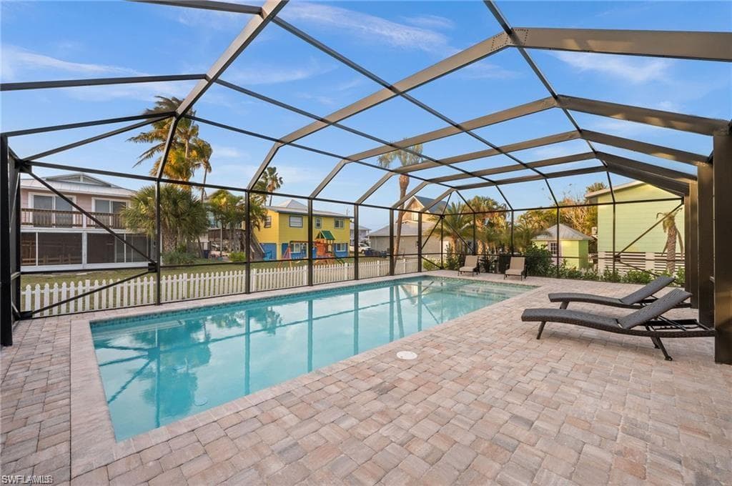 113/115 Bahia Via, Fort Myers Beach, FL 33931-4