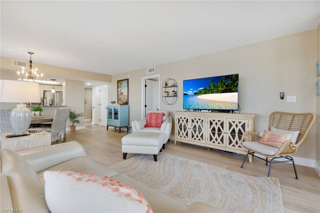 17 Bluebill Ave 206, Naples, FL 34108-9