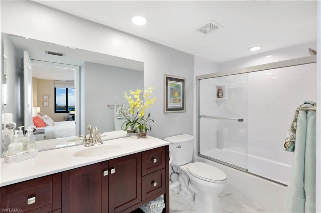 17 Bluebill Ave 206, Naples, FL 34108-23