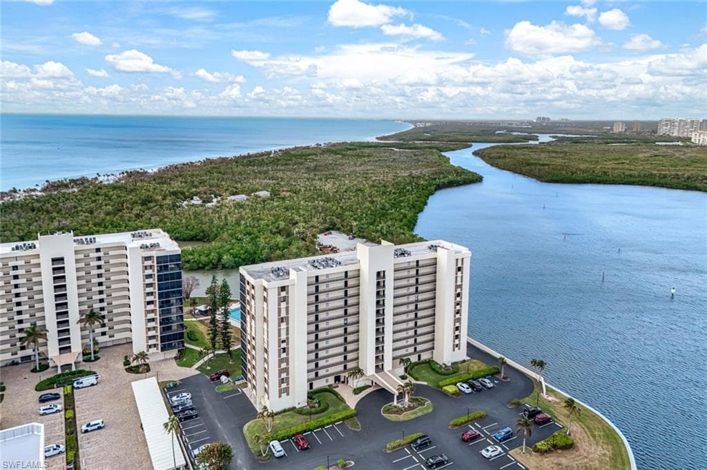 17 Bluebill Ave 206, Naples, FL 34108-30