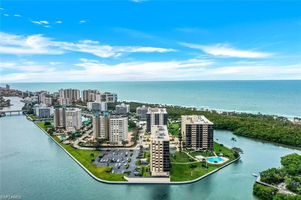 17 Bluebill Ave 206, Naples, FL 34108-35