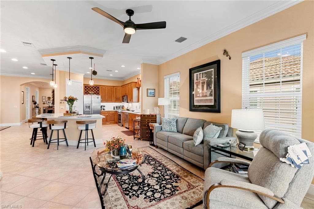 9134 Cherry Oaks Ln 201, Naples, FL 34114-19