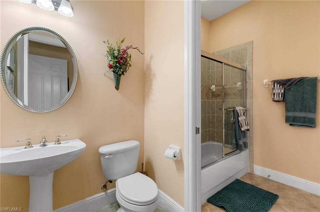 9134 Cherry Oaks Ln 201, Naples, FL 34114-27
