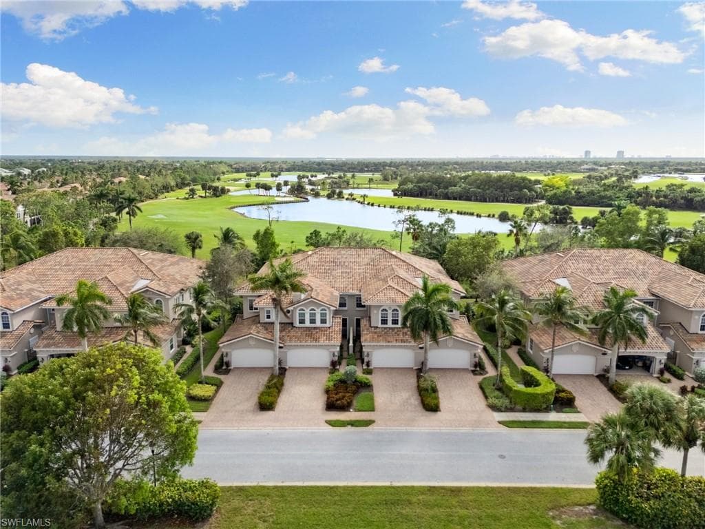 9134 Cherry Oaks Ln 201, Naples, FL 34114-35