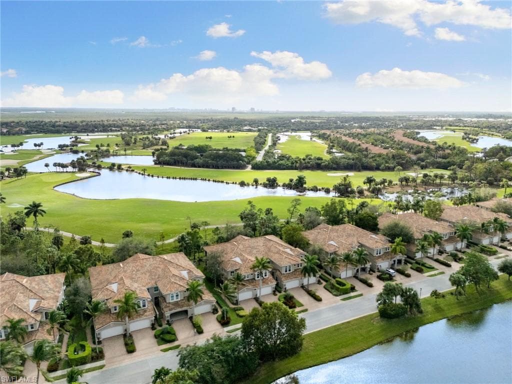 9134 Cherry Oaks Ln 201, Naples, FL 34114-37