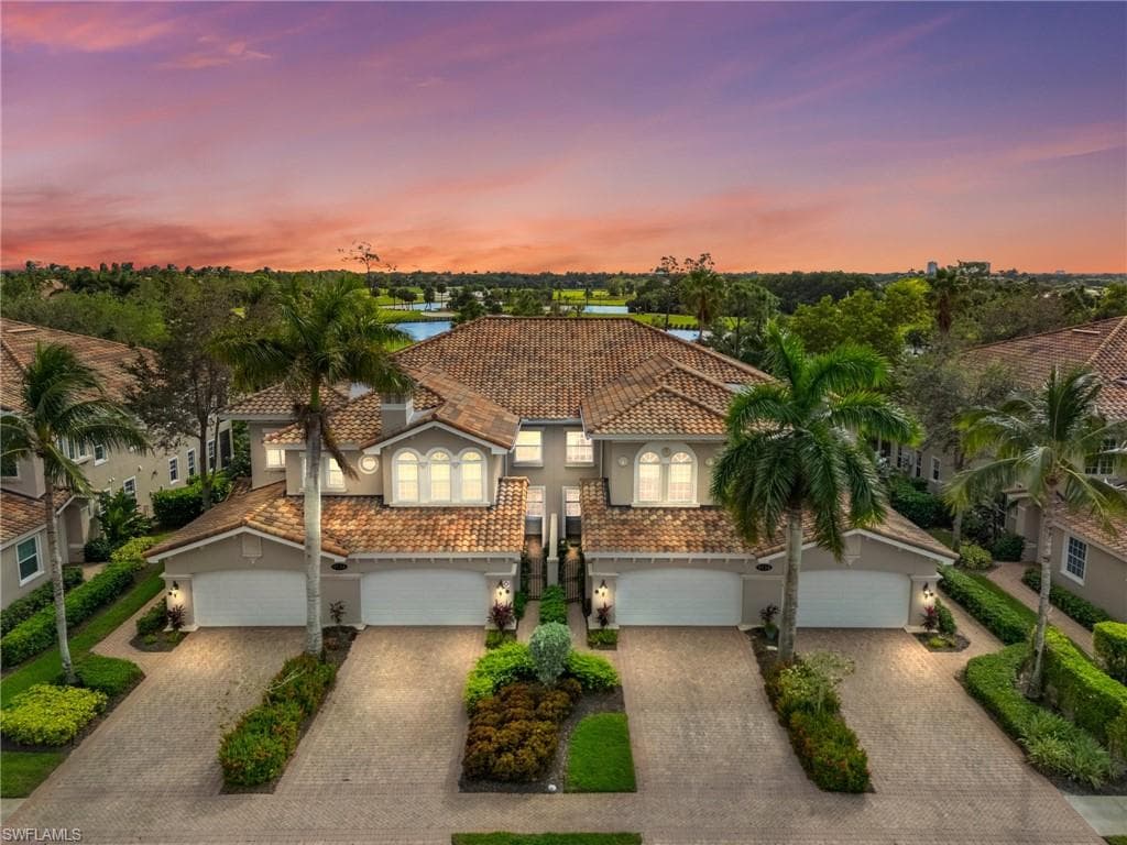 9134 Cherry Oaks Ln 201, Naples, FL 34114-3