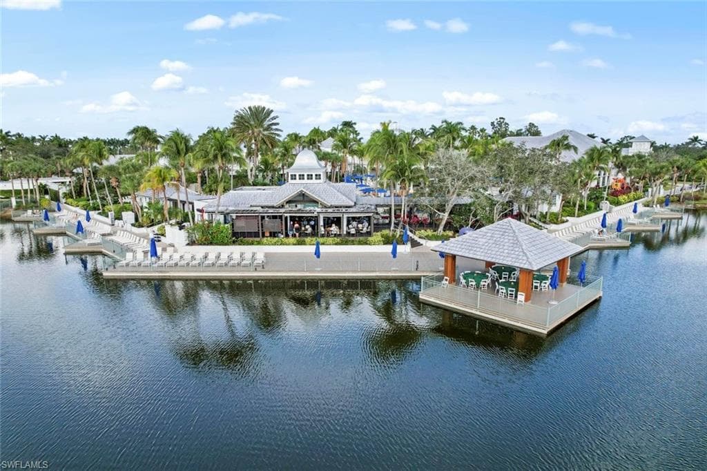 9134 Cherry Oaks Ln 201, Naples, FL 34114-47