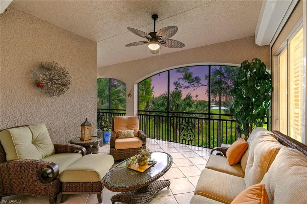 9134 Cherry Oaks Ln 201, Naples, FL 34114-4