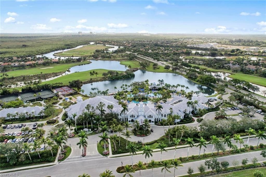 9134 Cherry Oaks Ln 201, Naples, FL 34114-49