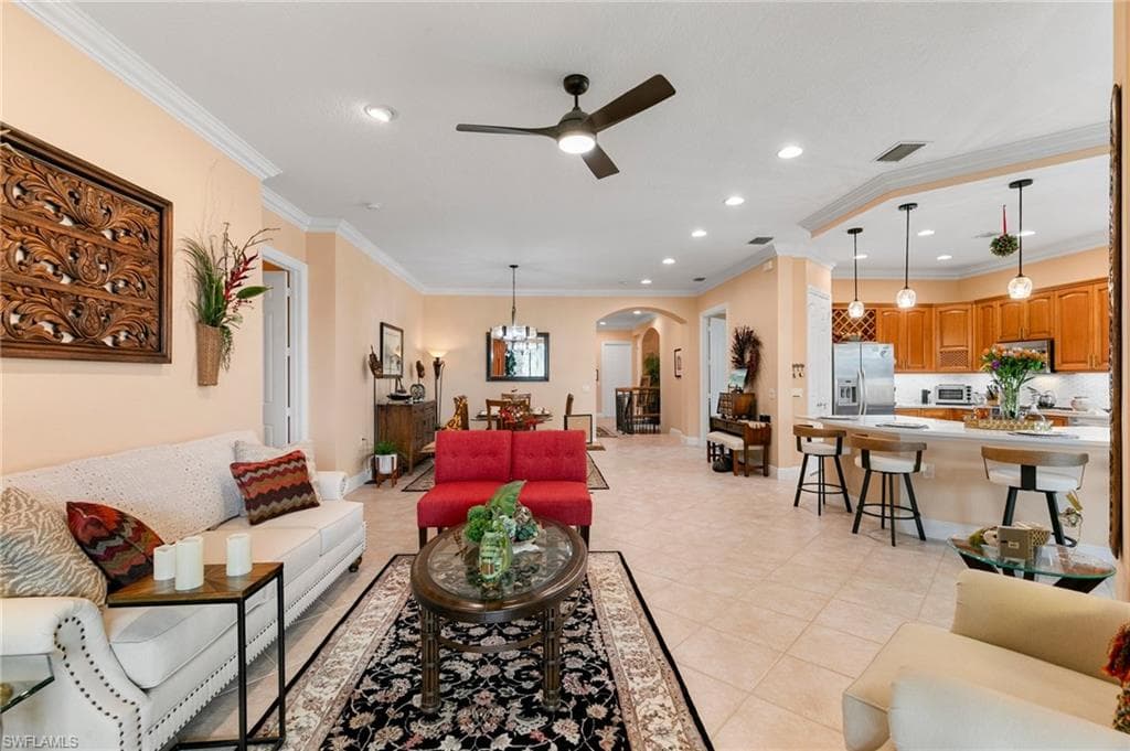 9134 Cherry Oaks Ln 201, Naples, FL 34114-5