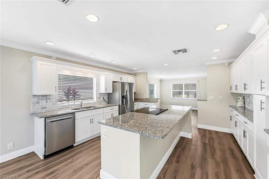 2199 Santiago Ave, Fort Myers, FL 33905-17