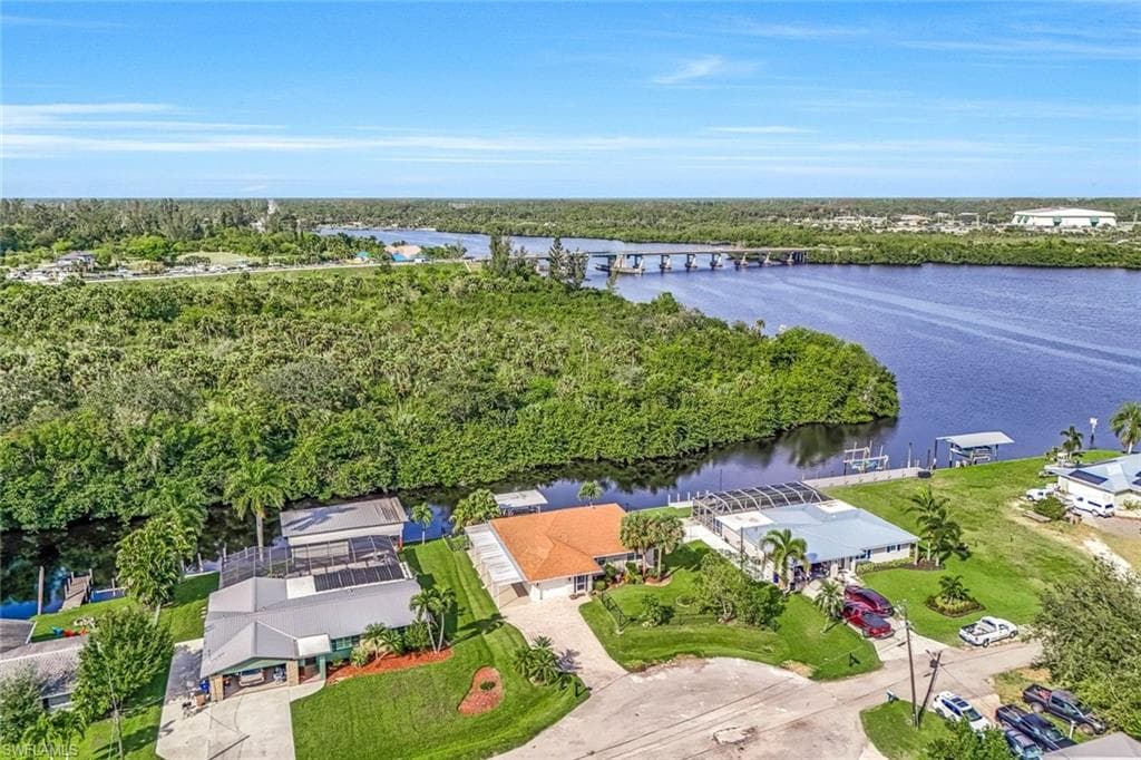 2199 Santiago Ave, Fort Myers, FL 33905-4