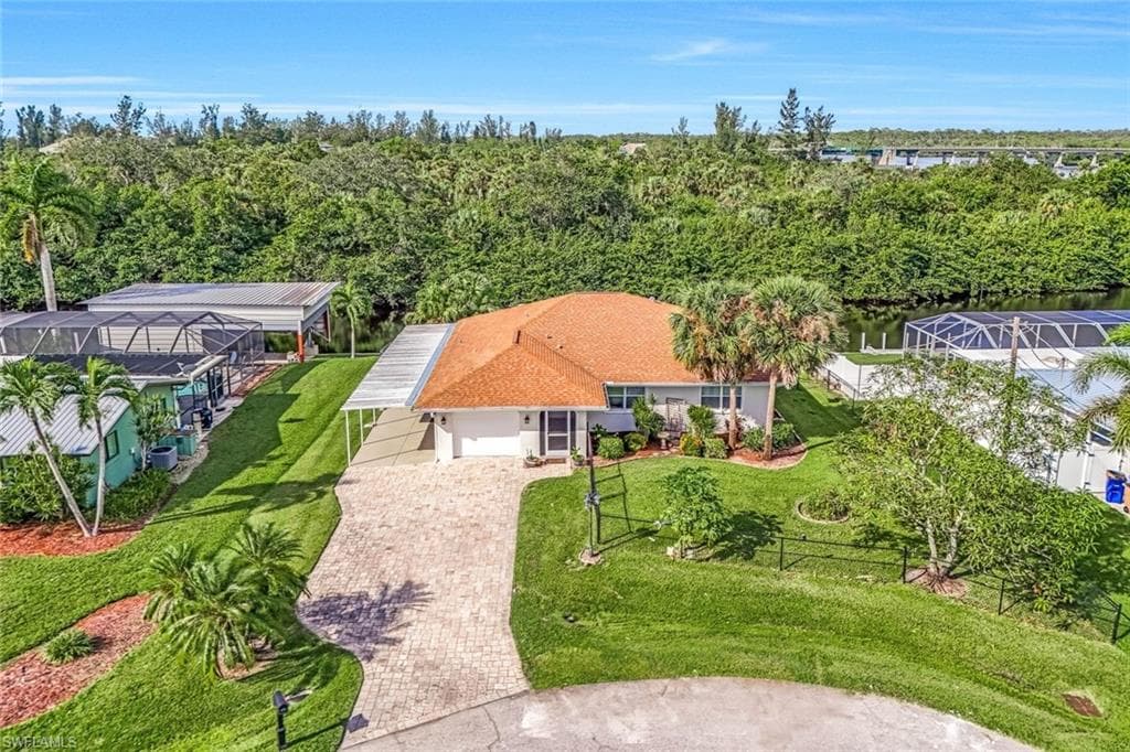 2199 Santiago Ave, Fort Myers, FL 33905-5