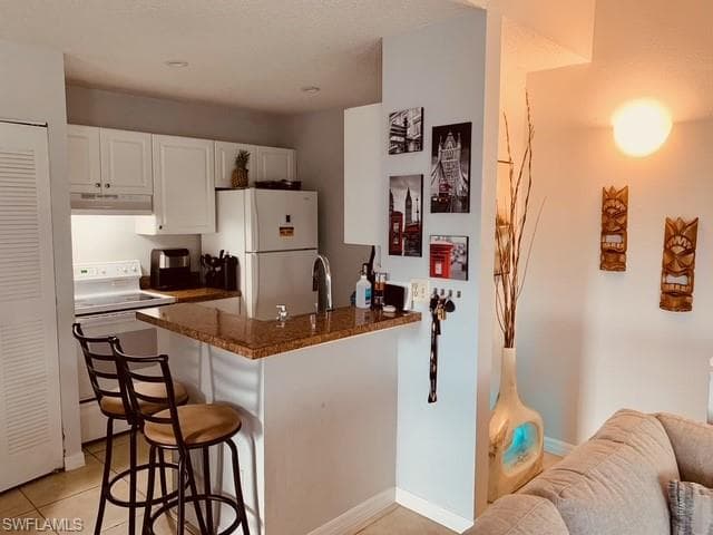 124 Santa Clara Dr, Naples, FL 34104-10