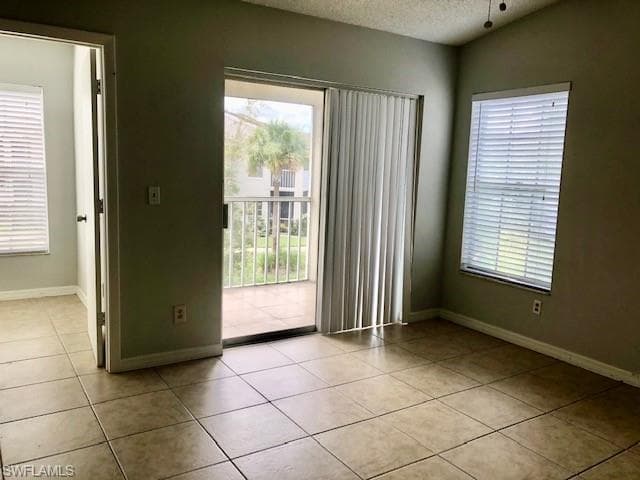 124 Santa Clara Dr, Naples, FL 34104-7