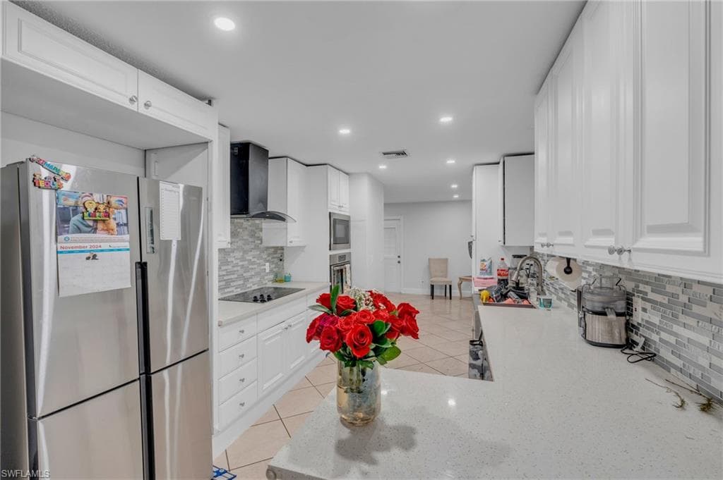 1800 52nd Ter SW, Naples, FL 34116-10
