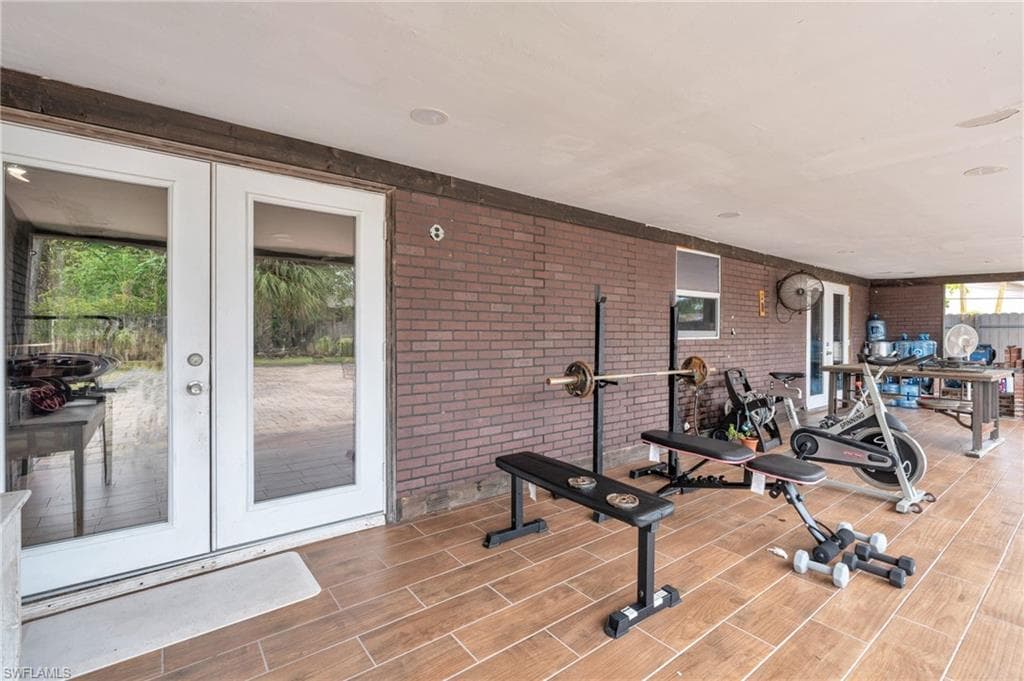 1800 52nd Ter SW, Naples, FL 34116-28