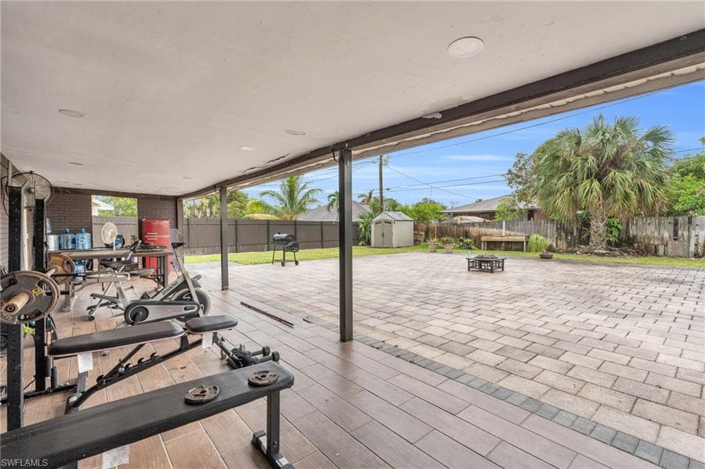 1800 52nd Ter SW, Naples, FL 34116-30