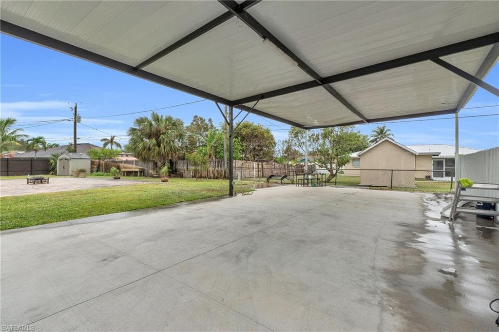 1800 52nd Ter SW, Naples, FL 34116-31