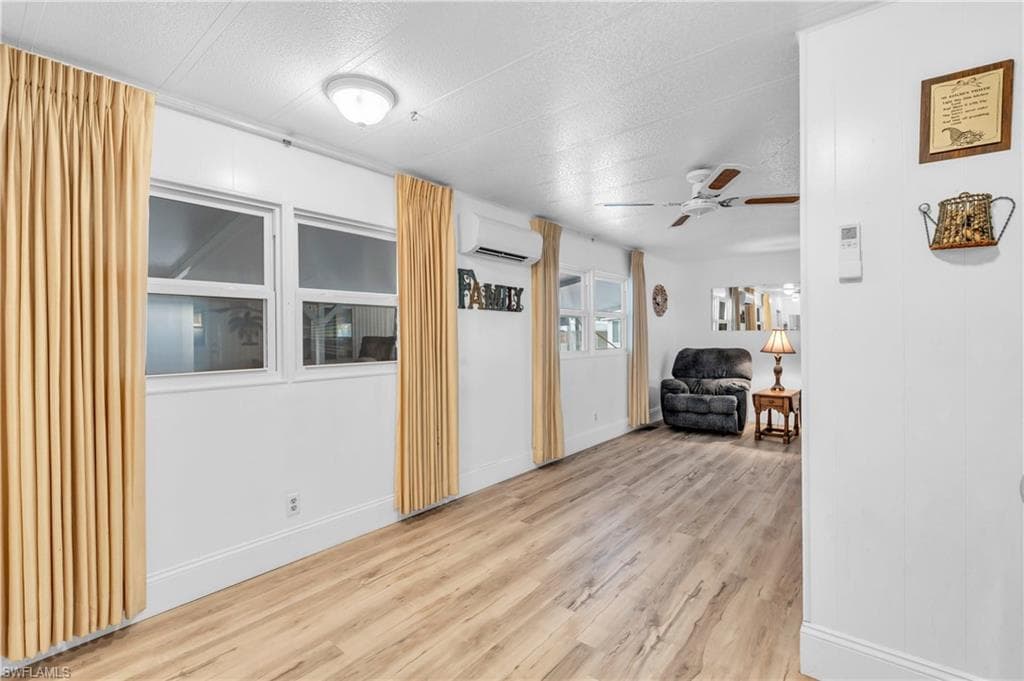 93 Enchanting Blvd E-93, Naples, FL 34112-11