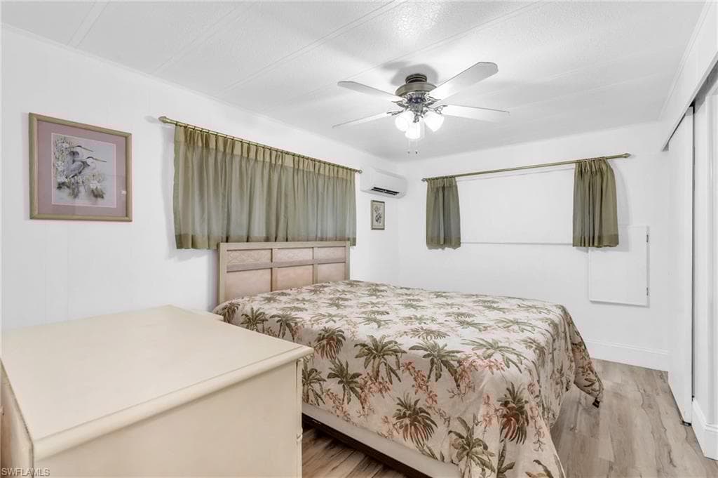 93 Enchanting Blvd E-93, Naples, FL 34112-16