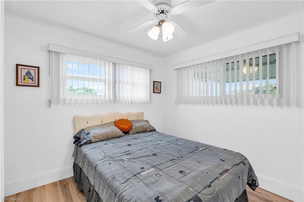 93 Enchanting Blvd E-93, Naples, FL 34112-20