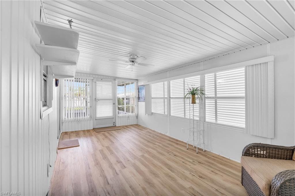 93 Enchanting Blvd E-93, Naples, FL 34112-7