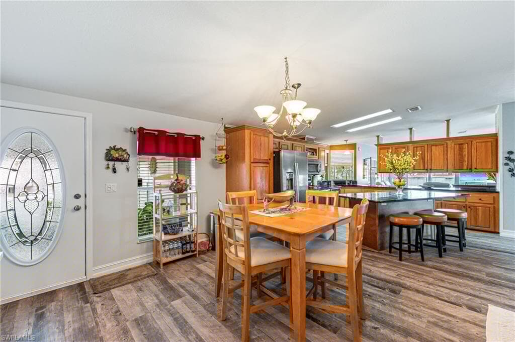 877 Cape Haze Ln, Naples, FL 34104-17