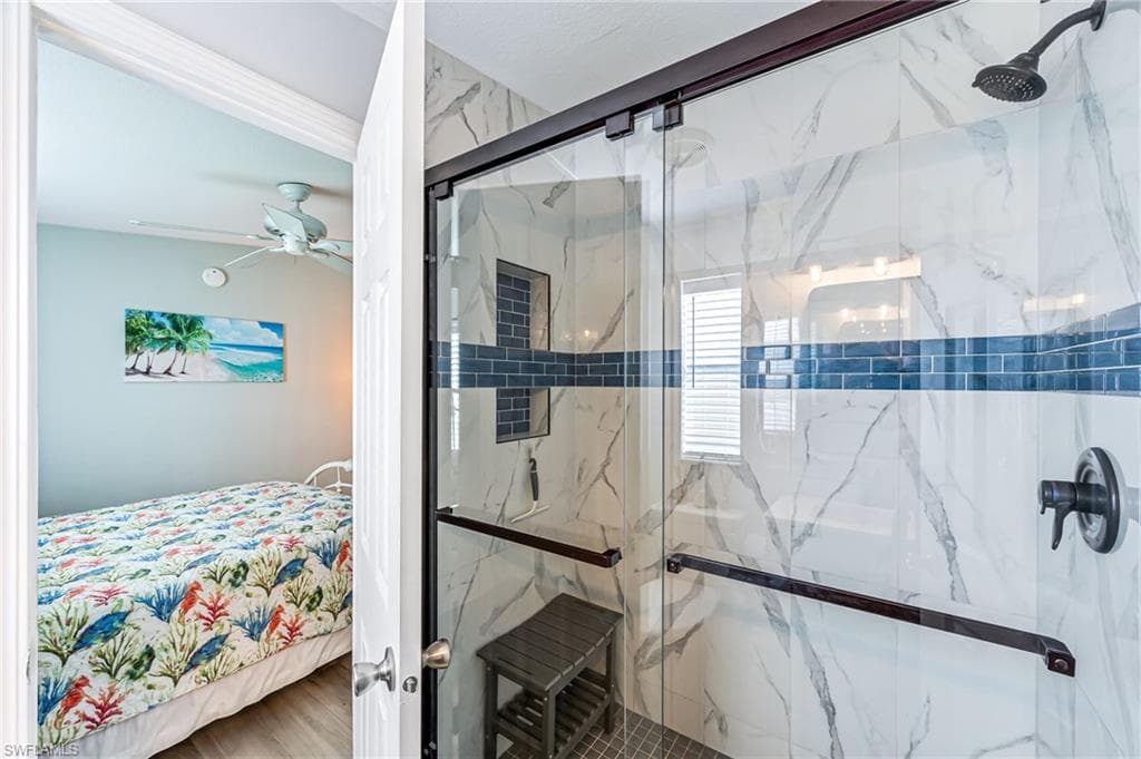 877 Cape Haze Ln, Naples, FL 34104-29