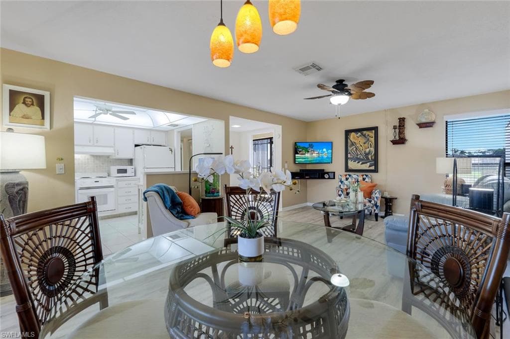 4120 Lakewood Blvd, Naples, FL 34112-13
