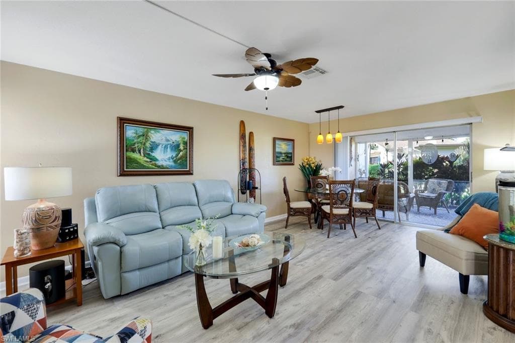 4120 Lakewood Blvd, Naples, FL 34112-4