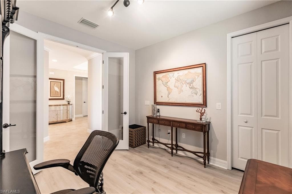 12541 Fenhurst Way, Naples, FL 34120-18