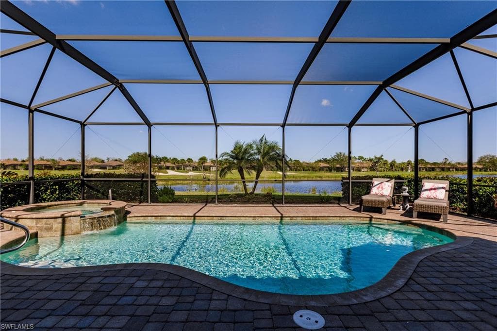 12541 Fenhurst Way, Naples, FL 34120-26