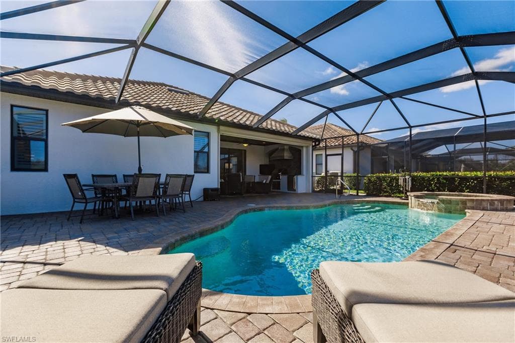 12541 Fenhurst Way, Naples, FL 34120-30