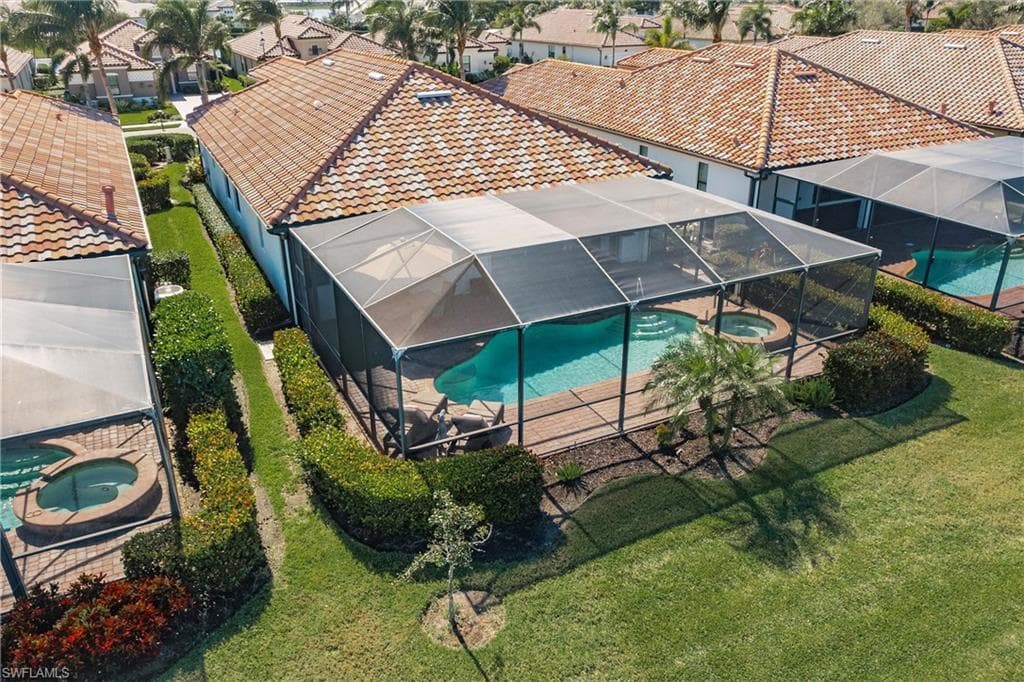 12541 Fenhurst Way, Naples, FL 34120-32